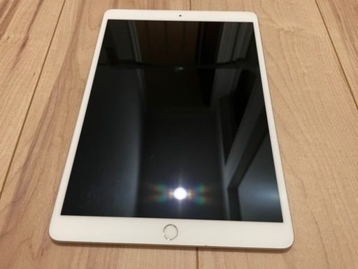 【週末値下げ！！】iPad Air 第3世代　2019年 64GB au版 シルバー 本体のみ MV0E2J/A