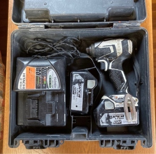 日立　インパクトドライバー　WH18DDL 18V 4A電池2個付き