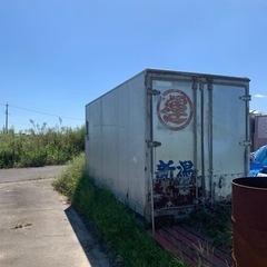 トラックのボディ(箱) ※必ず説明文をお読みになってからお問い合わせ下さい。の画像