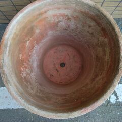 世田谷区近辺配送可能　植木鉢 大型 イタリア製 素焼き テラコッタ鉢 リムポット ラウンド φ29cm×H45cmの画像