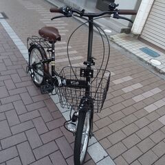 【お買い上げありがとうございました】折りたたみ自転車　20インチ　自転車　6段切り替え　綺麗です　グリップにキズ・スレあります　ek-283gの画像