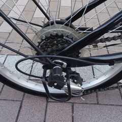 【お買い上げありがとうございました】折りたたみ自転車　20インチ　自転車　6段切り替え　綺麗です　グリップにキズ・スレあります　ek-283gの画像