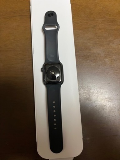 Apple Apple Watch SE （GPSモデル） 40mm スペースグレイアルミニウム MKQ13JA 