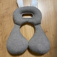 スモルビ　ドーナツ枕　ネックピロー