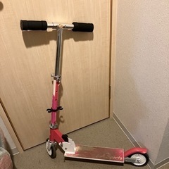 キックボード　女の子　ピンク　