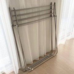 ✨2年使用・少し使用感あり✨2個セット価格✨ニトリ 物干し✨の画像
