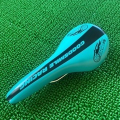 初音ミク グッドスマイルレーシング サドル TYPE-1の画像