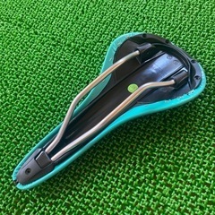 初音ミク グッドスマイルレーシング サドル TYPE-1の画像