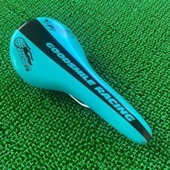 初音ミク グッドスマイルレーシング サドル TYPE-1の画像