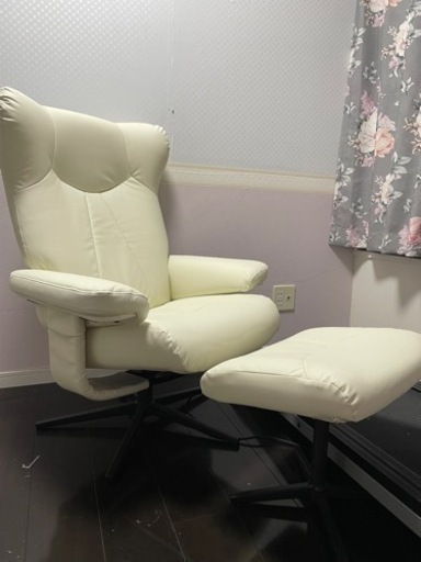 ほぼ未使用！ハイバック　チェア　リクライニング　デスクチェア