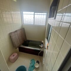 【車庫付き５LDK戸建】みさき公園駅徒歩４分！！車庫付き・池のある日本庭園付き・屋上付き！！トイレ２か所！７万円！ − 大阪府