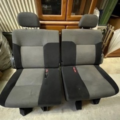 キャラバン　プレミアムGX リアシート