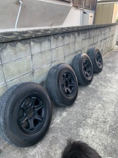 アルミホイール　タイヤ付き　バリ溝