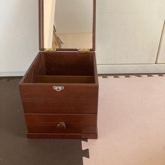 鏡付き化粧箱　　持ち手付き