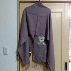 猫刺繍いり大判ストールの画像