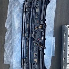 30系　前期　トヨタ　ヴェルファイア　グリル　新車外し　美品　　　千葉県東金市の画像