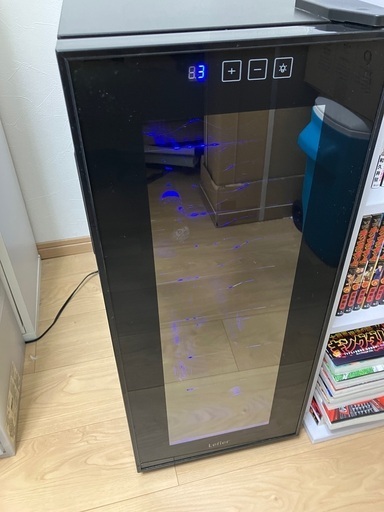 電子式ワインセラー　12本用　ペルチェ式