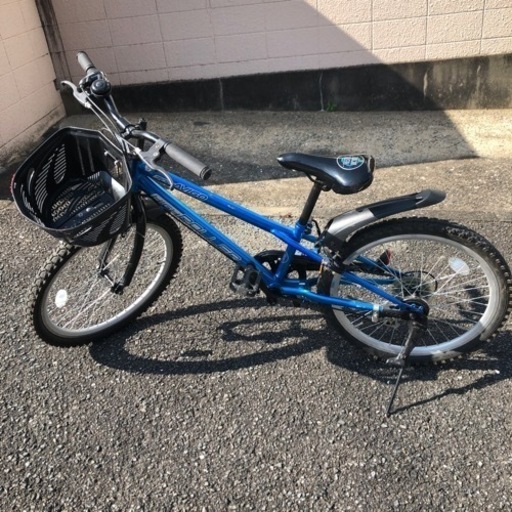 子供用　自転車　22インチ　スポーツタイプ