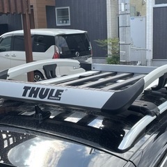 【値下げ】★Thule Trail M / トレイルth823 /スーリー /ルーフラック/キャリアバスケット★ネット、ルーフバッグ付★の画像