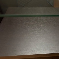 ガラステーブルの画像