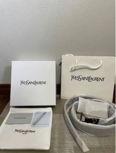 新品未使用SAINT LAURENT イブサンローラン ベルト　シルバー