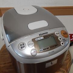 ZOJIRUSHI　炊飯器　3合炊き