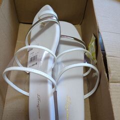タグ付き　新品　パンプス　サンダル
