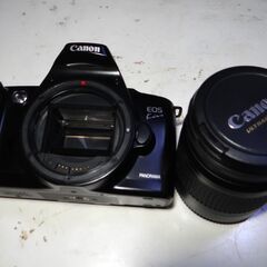 Ｃａｎｏｎ　フイルム一眼レフカメラ　ＥＯＳ KISSパノラマ　純正レンズ（28-80）付き　の画像