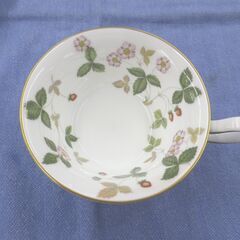 ① WEDGWOOD ワイルドストロベリー ティーカップ&ソーサー ピオニー ウェッジウッド WILD STRAWBERRY 札幌 西岡店の画像