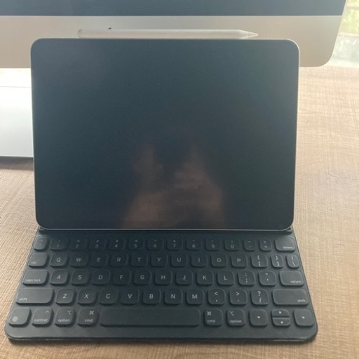 値下げ交渉あり　SMART KEYBOARD FOLIO おまけApplepencil第二世代