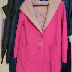 ピンクフード付きコート　Mサイズ