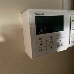 エアコン　業務用　取り外しできる方の画像