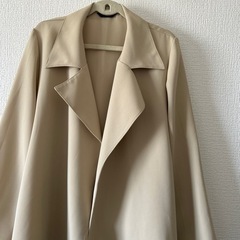 ポリエステル100%のジャケットの画像