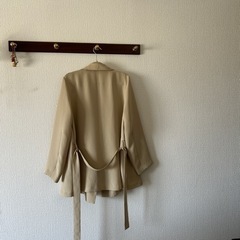 ポリエステル100%のジャケットの画像