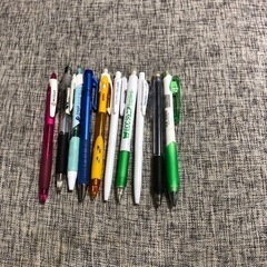 ボールペン　シャープペン　