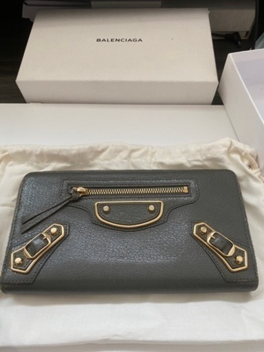 バレンシアガ　長財布