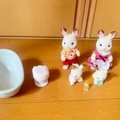 シルバニアファミリー　あかりの灯る大きなお家　ギフトセット　&  はじめてのシルバニアファミリーDH−04の画像