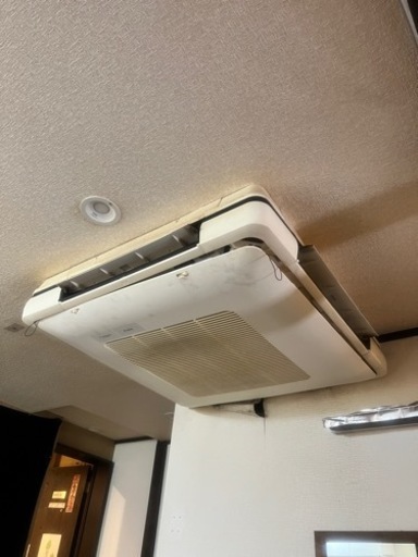 業務用DAIKIN 4方向天井埋込