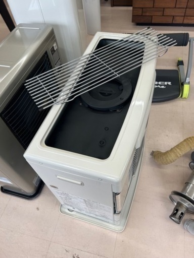 美原店　美品　分解掃除済み　SUNPOT FF密閉式石油ストーブ　FFR-7031KF 