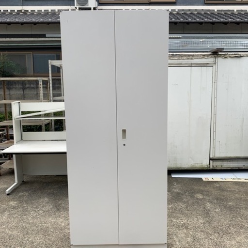 書類庫 書庫 ロッカー 鍵付き スチール 棚 キャビネット 本棚 事務所 店舗用品 会社 オフィス家具 中古品