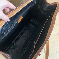 革のトートバッグの画像