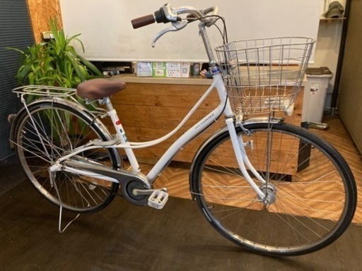 【ブリヂストンLOCOCO ベルトドライブ！後輪チューブ新品！】LEDオートライト　内装3段　27インチ自転車　ホワイト