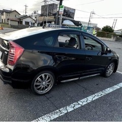 トヨタプリウスLの画像