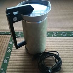 東芝　レトロな電気湯沸かし器