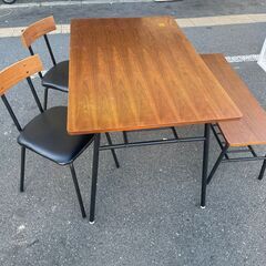 リサイクルショップどりーむ荒田店　No8449 ダイニングセット　椅子二脚　ベンチイス一脚　オシャレなダイニングセットです♪の画像