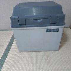 温冷庫 ポータブルフリッジ FH-26Cです