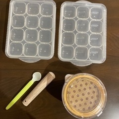 収納楽チンな離乳食セット差し上げます☆