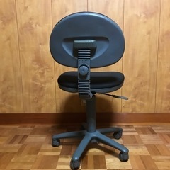 オフィスチェア デスクチェア　パソコンチェア　事務椅子　キャスター付き　３の画像