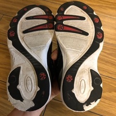 【無料】スニーカー　16センチの画像