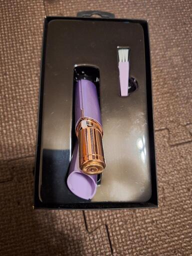 ①フェイスシェーバーです。本日お安くします女性用です。